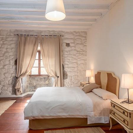 Casona Valle De Soba Regules Exterior photo